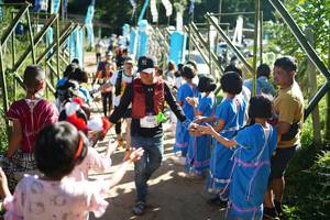 BIB: 1017
                            <button type="button" onclick="openModal(19043250)" class="btn btn-primary btn-sm float-right btn-popup" data-toggle="modal" data-target=".modal-high-quality">
                        <i class="fas fa-shopping-cart"></i> Add to Cart
                    </button>
                                            <button type="button" onclick="isThisMe(19043250, true)" class="btn btn-success btn-sm float-right btn-popup btn-isme hidden" data-toggle="tooltip" data-placement="bottom" title="นี่คือรูปของคุณใช่ไหม คลิกที่นี่เพื่อเอาเข้าอัลบั้ม">
                        <i class="fas fa-plus"></i> Add to album
                    </button>
                    <button type="button" onclick="isThisMe(19043250, false)" class="btn btn-warning btn-sm float-right btn-popup btn-isnotme hidden">
                        <i class="fas fa-ban"></i> Remove from album
                    </button>